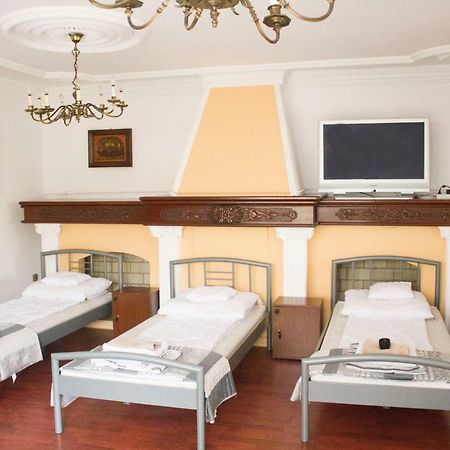 Magic Garden Hostel Kalisz Extérieur photo